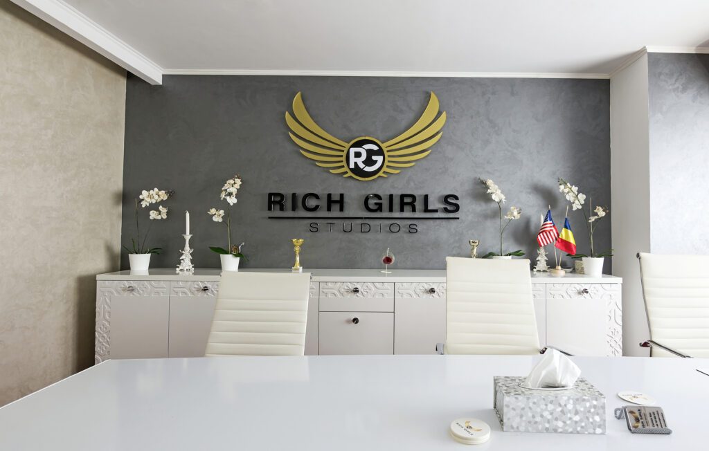 Rich Girls Studio - Victoriei imagine 65