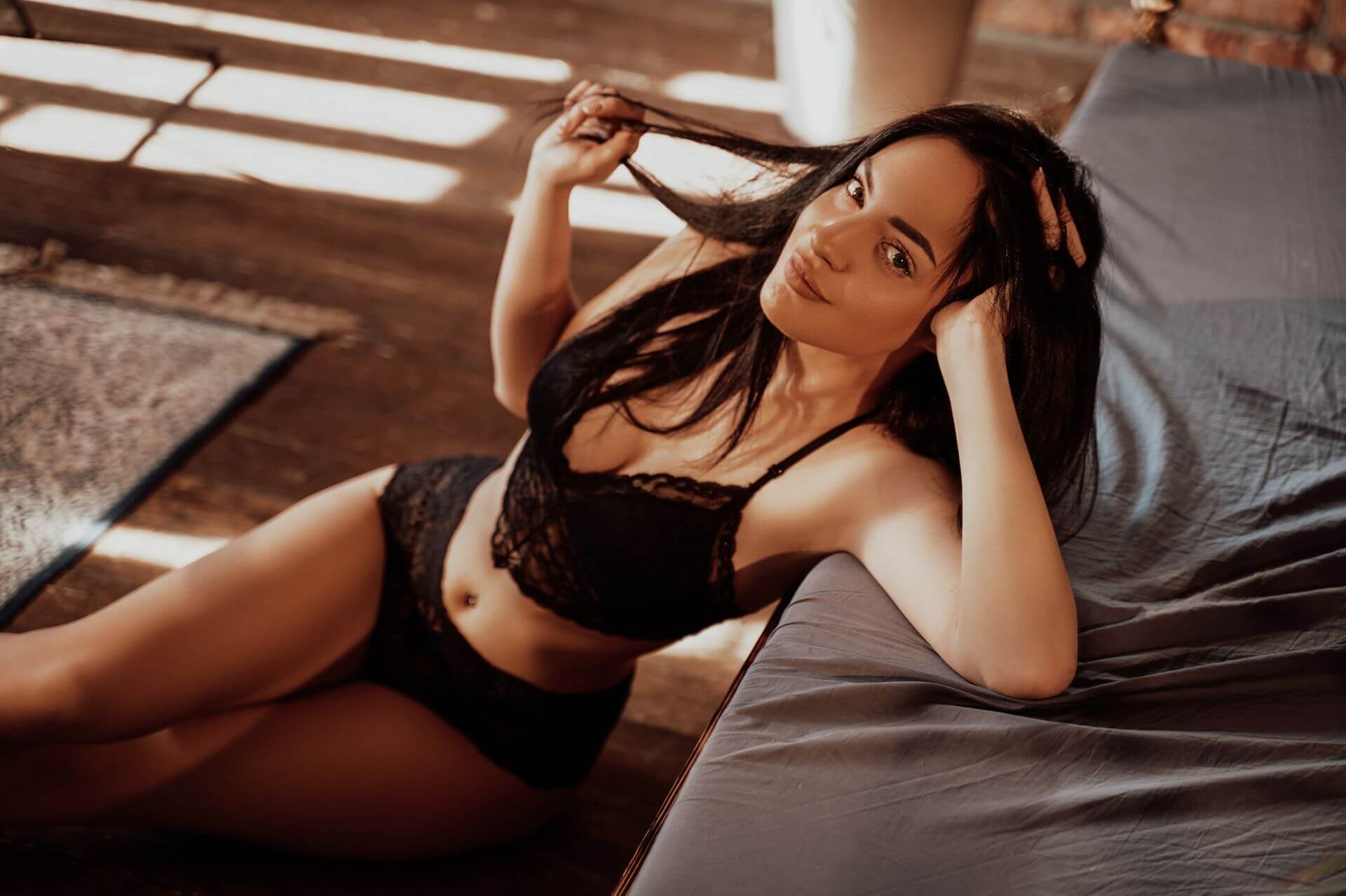 Tinute sexy – O cale sigura catre o aparitie seducatoare! imagine 78 Tinute sexy – O cale sigura catre o aparitie seducatoare! imagine 77