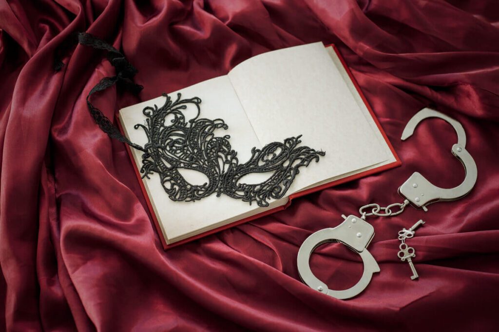 Jocurile erotice – ce inseamna role play si care sunt beneficiile lui?