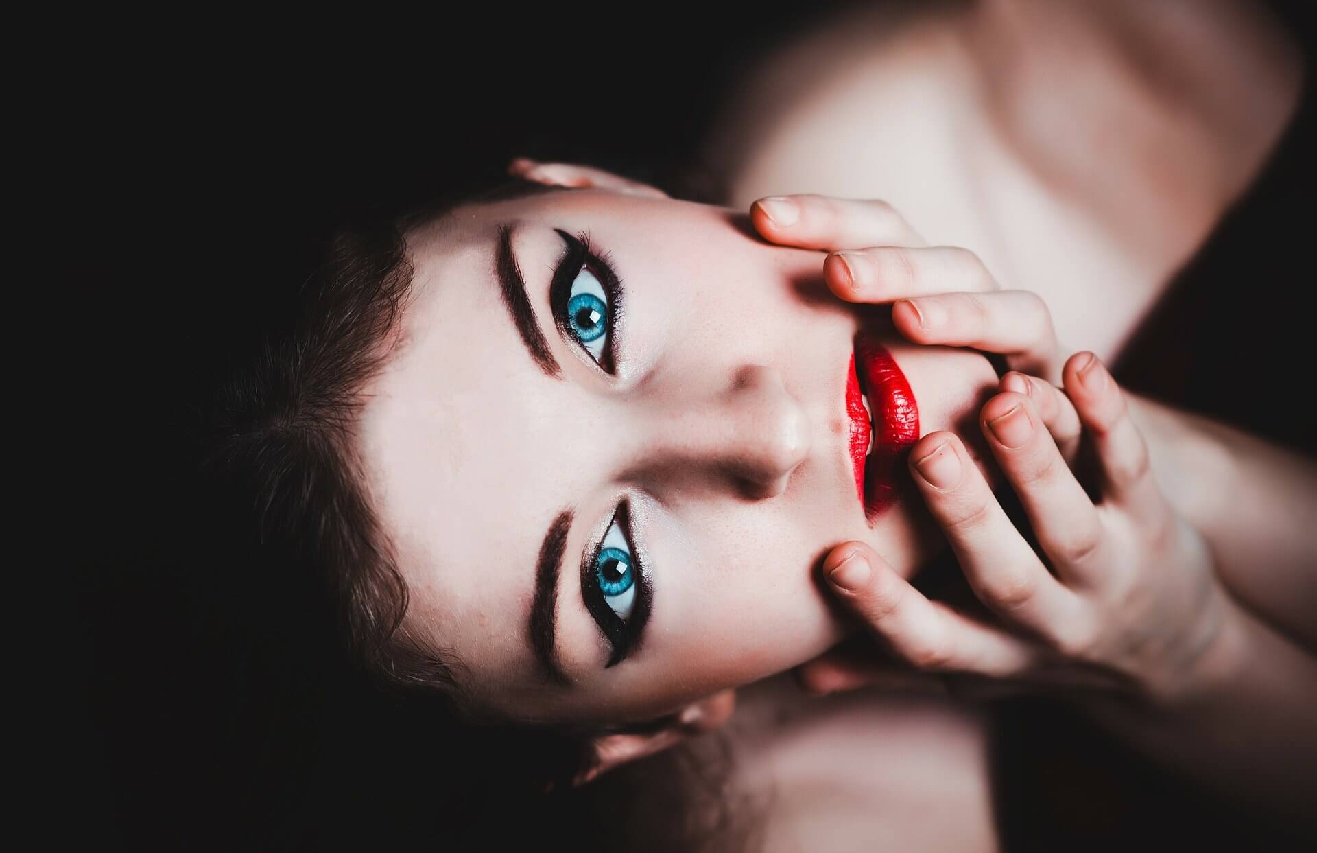 Arta seductiei: cum sa cuceresti un barbat ca o adevarata gheisa. Secrete ascunse in istorie imagine 4 Arta seductiei: cum sa cuceresti un barbat ca o adevarata gheisa. Secrete ascunse in istorie imagine 3